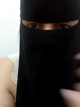 Snapshot of Youmy_love26 chatting on 05-16-26, 11:09 Youmy love26 online show from 05-16-26, 11:09