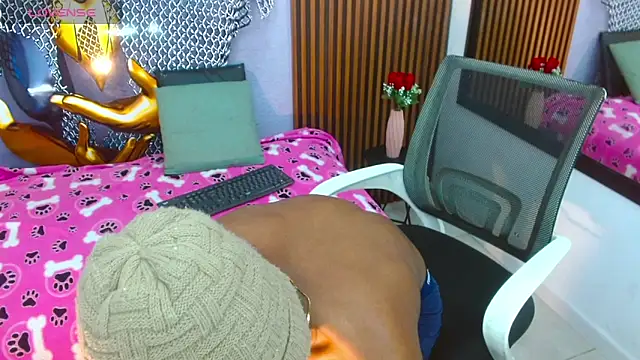 Chris Hott online show from 06-06-26, 07:52