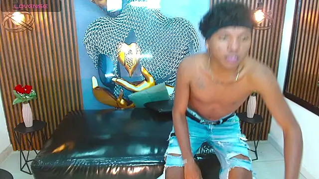 Chris Hott online show from 06-11-26, 12:32