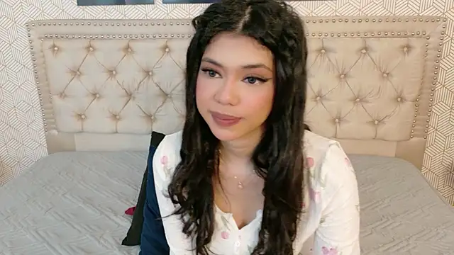 Snapshot of Nathy_Pelaez chatting on 04-28-26, 03:33 Nathy Pelaez online show from 04-28-26, 03:33