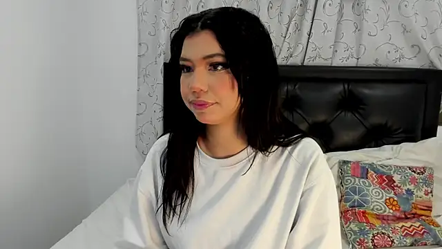 Snapshot of Nathy_Pelaez chatting on 06-10-26, 03:41 Nathy Pelaez online show from 06-10-26, 03:41