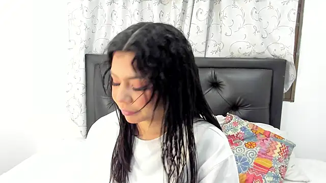 Snapshot of Nathy_Pelaez chatting on 06-09-26, 03:40 Nathy Pelaez online show from 06-09-26, 03:40