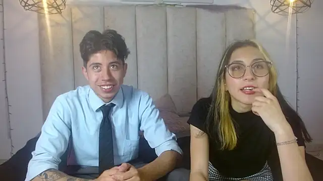 mrandmrsvixencs online show from 04-17-26, 02:53