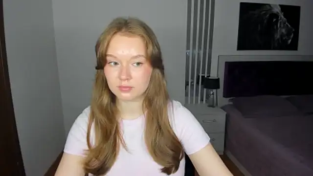 Snapshot of ValeriSunny chatting on 06-02-26, 12:27 ValeriSunny online show from 06-02-26, 12:27