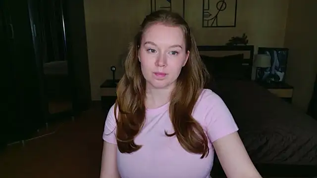 Snapshot of ValeriSunny chatting on 05-19-26, 02:24 ValeriSunny online show from 05-19-26, 02:24