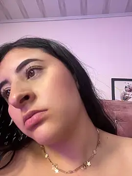 Snapshot of Maggiee_1 chatting on 05-14-26, 07:22 Maggiee 1 online show from 05-14-26, 07:22