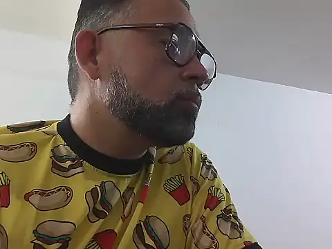 Snapshot of CarlossexVen chatting on 05-25-26, 02:16 CarlossexVen online show from 05-25-26, 02:16