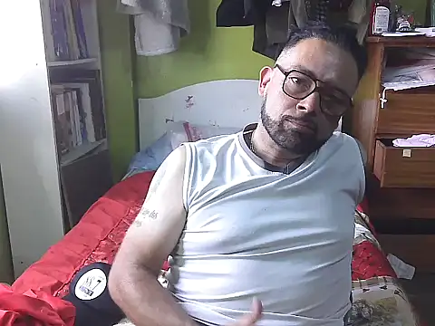 Snapshot of CarlossexVen chatting on 05-09-26, 06:44 CarlossexVen online show from 05-09-26, 06:44