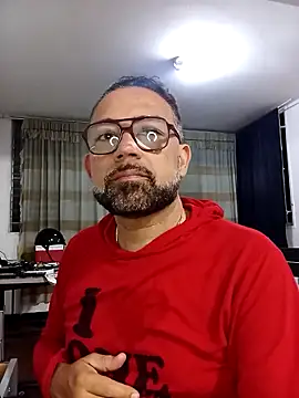Snapshot of CarlossexVen chatting on 04-24-26, 03:08 CarlossexVen online show from 04-24-26, 03:08
