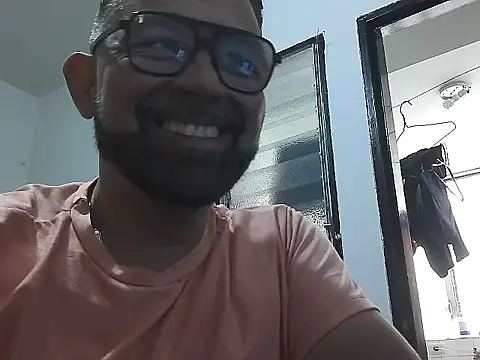 Snapshot of CarlossexVen chatting on 05-14-26, 02:47 CarlossexVen online show from 05-14-26, 02:47
