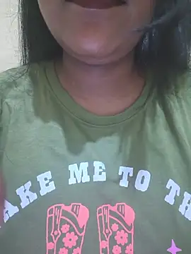 Snapshot of Newragini chatting on 05-25-26, 05:00 Newragini online show from 05-25-26, 05:00