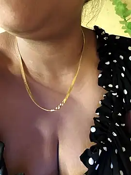 Snapshot of Newragini chatting on 05-10-26, 08:22 Newragini online show from 05-10-26, 08:22