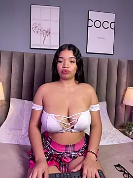 LilyFoox online show from 05-27-26, 01:18