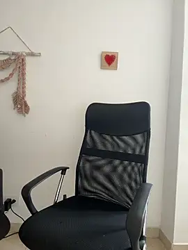 Lily Rush online show from 06-18-26, 01:05