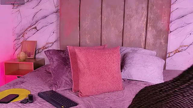 Snapshot of KaylaKnowles_Pv chatting on 05-14-26, 08:50 KaylaKnowles Pv online show from 05-14-26, 08:50