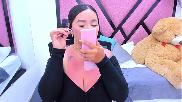 MiaaCastroo online show from 05-19-26, 01:21