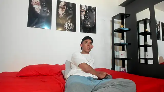 mateo crown online show from 04-20-26, 08:54