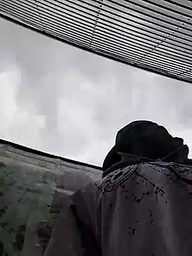 MR GOLDEN04 online show from 04-17-26, 01:47