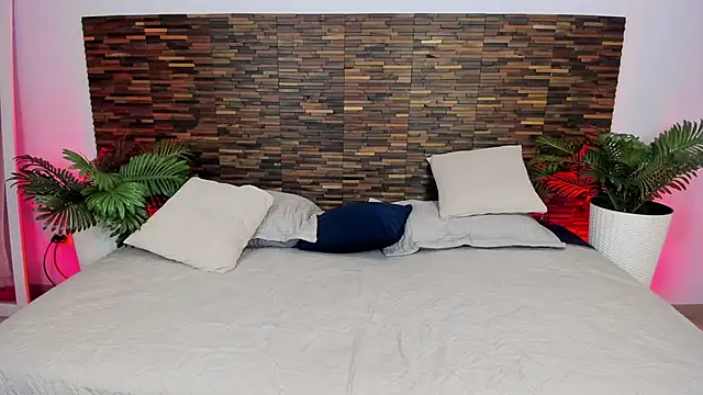 Snapshot of valkiriia__ chatting on 06-30-26, 06:24 valkiriia online show from 06-30-26, 06:24