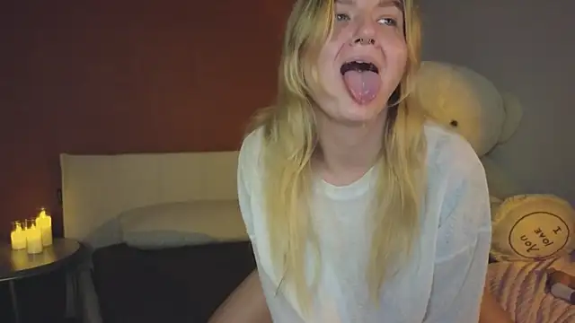 TonyaMeow online show from 07-19-26, 04:59