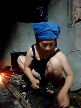Snapshot of Tieuthu2 chatting on 07-08-26, 11:55 Tieuthu2 online show from 07-08-26, 11:55