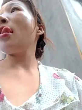 Snapshot of Tieuthu2 chatting on 06-05-26, 09:37 Tieuthu2 online show from 06-05-26, 09:37