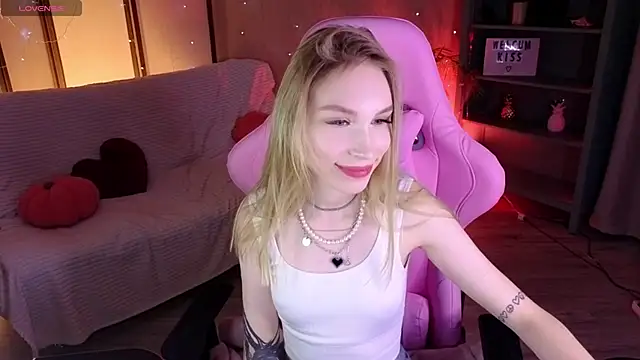 MilaDuales online show from 04-22-26, 12:06