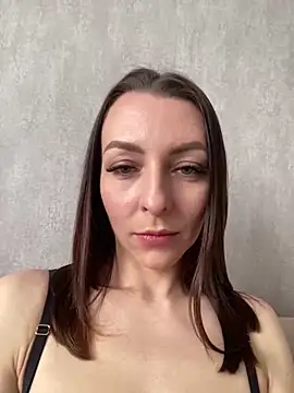 Miss Julia   online show from 04-21-26, 11:39