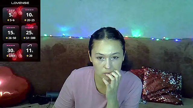 Snapshot of Margaret_Sweet_ chatting on 05-22-26, 03:43 Margaret Sweet online show from 05-22-26, 03:43