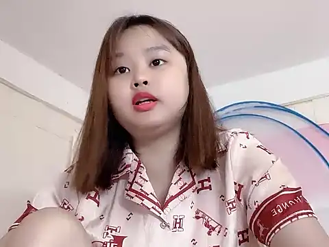 NhungNhun789 online show from 05-17-26, 08:36