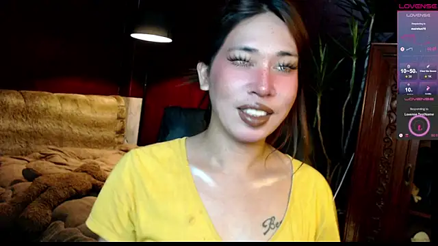 Snapshot of prettybushy chatting on 05-20-26, 01:52 prettybushy online show from 05-20-26, 01:52