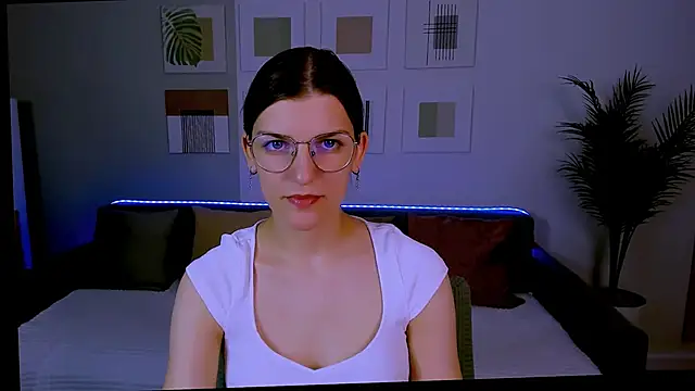Snapshot of AnnaThorne chatting on 05-02-26, 04:18 AnnaThorne online show from 05-02-26, 04:18