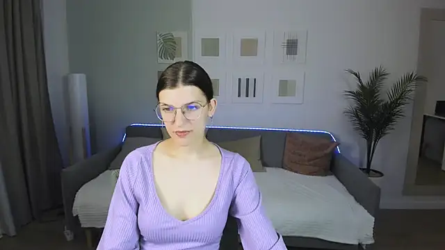 Snapshot of AnnaThorne chatting on 05-12-26, 04:20 AnnaThorne online show from 05-12-26, 04:20