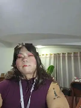 Snapshot of swzl0 chatting on 05-22-26, 02:37 swzl0 online show from 05-22-26, 02:37