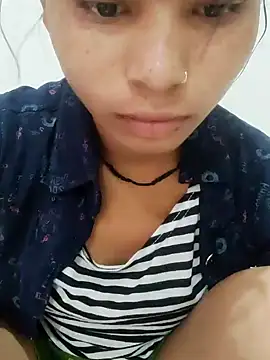 Snapshot of Kamini_rani chatting on 05-15-26, 07:06 Kamini rani online show from 05-15-26, 07:06