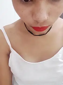 Snapshot of Kamini_rani chatting on 05-24-26, 12:32 Kamini rani online show from 05-24-26, 12:32