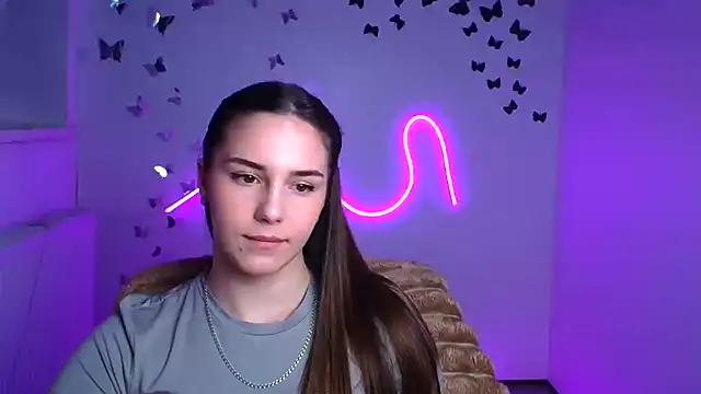 Snapshot of Kyara_ra chatting on 05-19-26, 05:36 Kyara ra online show from 05-19-26, 05:36
