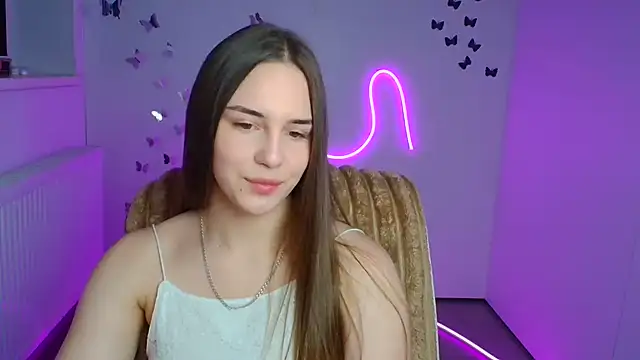 Snapshot of Kyara_ra chatting on 06-19-26, 05:24 Kyara ra online show from 06-19-26, 05:24