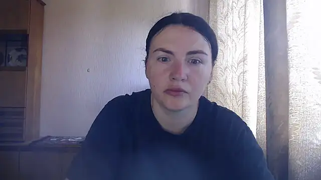 Snapshot of AlinaxJames chatting on 06-24-26, 08:13 AlinaxJames online show from 06-24-26, 08:13