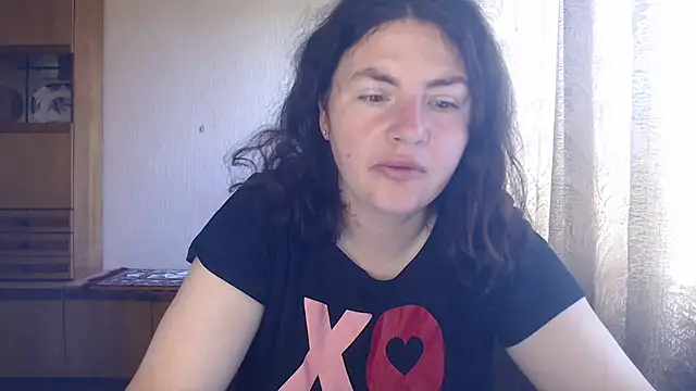 Snapshot of AlinaxJames chatting on 07-25-26, 07:27 AlinaxJames online show from 07-25-26, 07:27