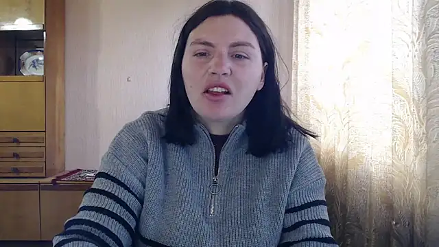 Snapshot of AlinaxJames chatting on 05-01-26, 11:48 AlinaxJames online show from 05-01-26, 11:48