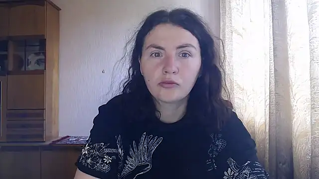 Snapshot of AlinaxJames chatting on 07-23-26, 07:38 AlinaxJames online show from 07-23-26, 07:38