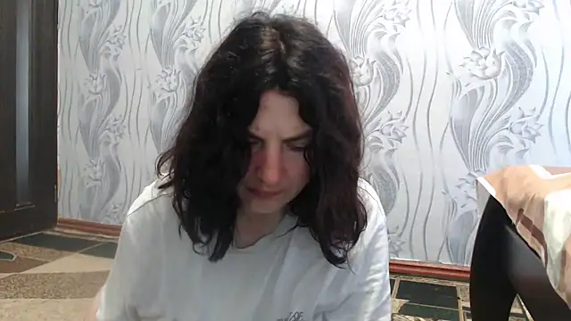 Snapshot of AlinaxJames chatting on 06-04-26, 10:09 AlinaxJames online show from 06-04-26, 10:09