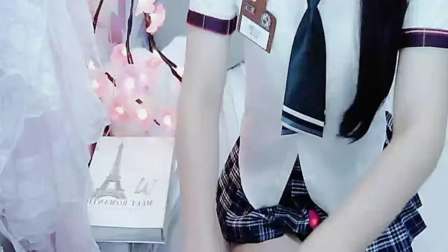 Snapshot of SexyBona chatting on 06-05-26, 02:56 SexyBona online show from 06-05-26, 02:56