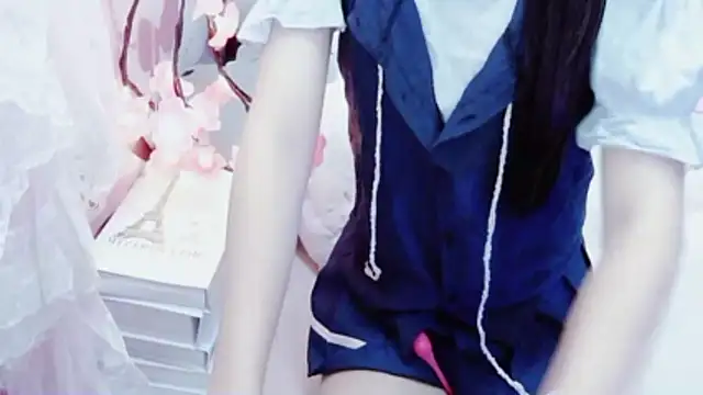 Snapshot of SexyBona chatting on 06-07-26, 02:22 SexyBona online show from 06-07-26, 02:22