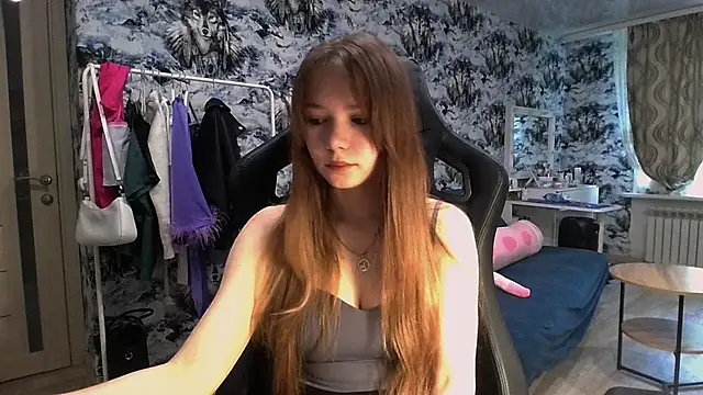 Snapshot of Princess_Mira chatting on 07-09-26, 04:46 Princess Mira online show from 07-09-26, 04:46