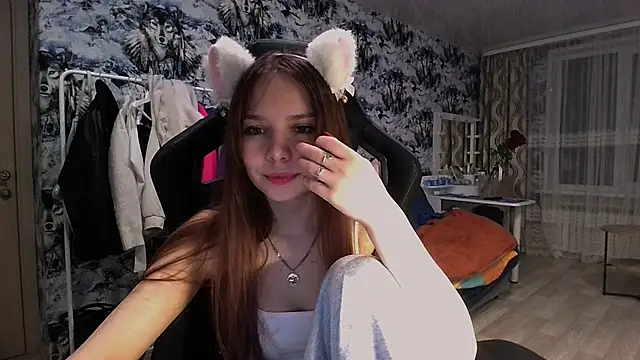 Snapshot of Princess_Mira chatting on 07-14-26, 08:04 Princess Mira online show from 07-14-26, 08:04