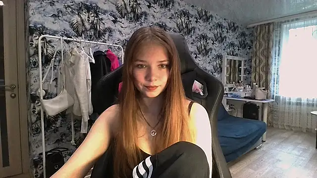 Snapshot of Princess_Mira chatting on 07-10-26, 11:43 Princess Mira online show from 07-10-26, 11:43