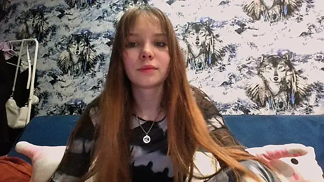Snapshot of Princess_Mira chatting on 05-27-26, 05:20 Princess Mira online show from 05-27-26, 05:20