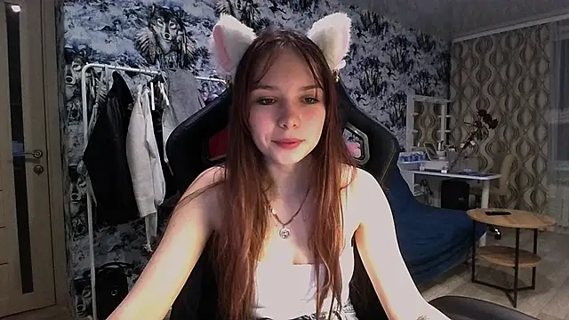 Snapshot of Princess_Mira chatting on 07-16-26, 05:54 Princess Mira online show from 07-16-26, 05:54